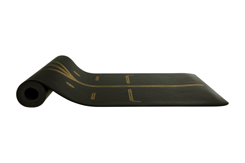 Liforme Black & Gold Travel Yoga Mat - Black/Gold image 5