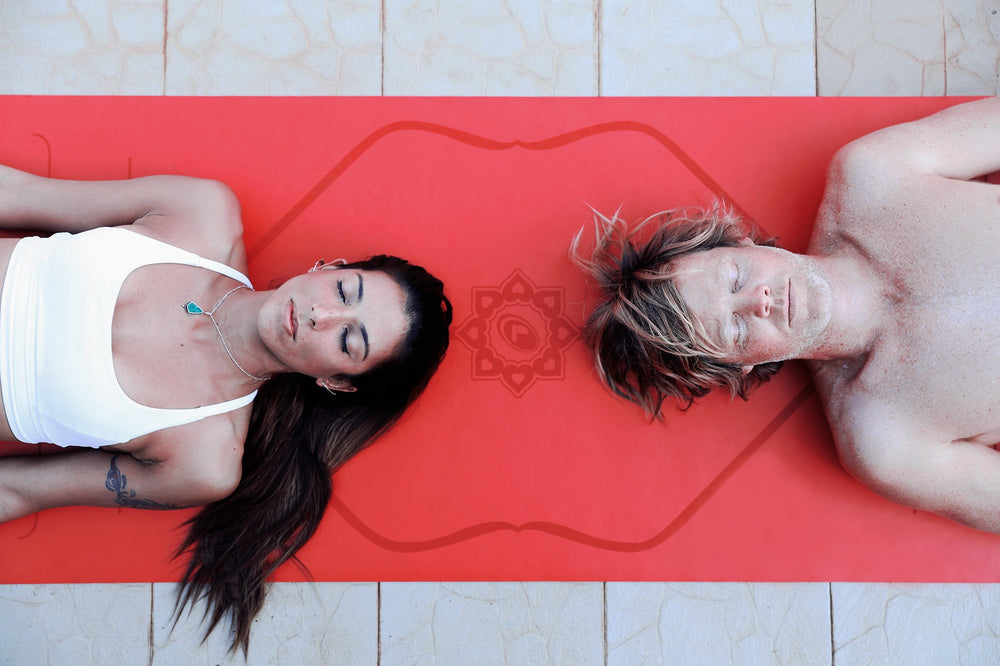 Liforme Love Travel Mat - Red image 6